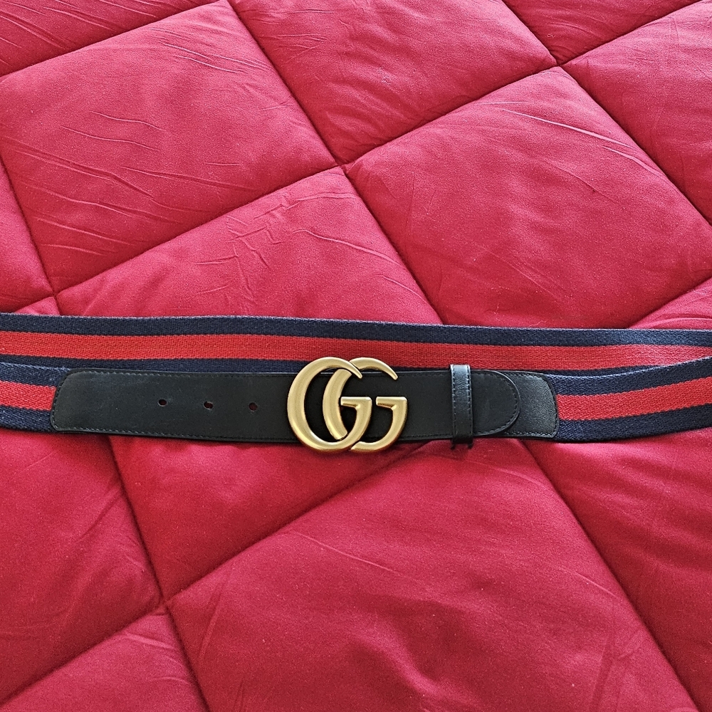 Men's Gucci Navy and Red Belt with Gold GG Emblem